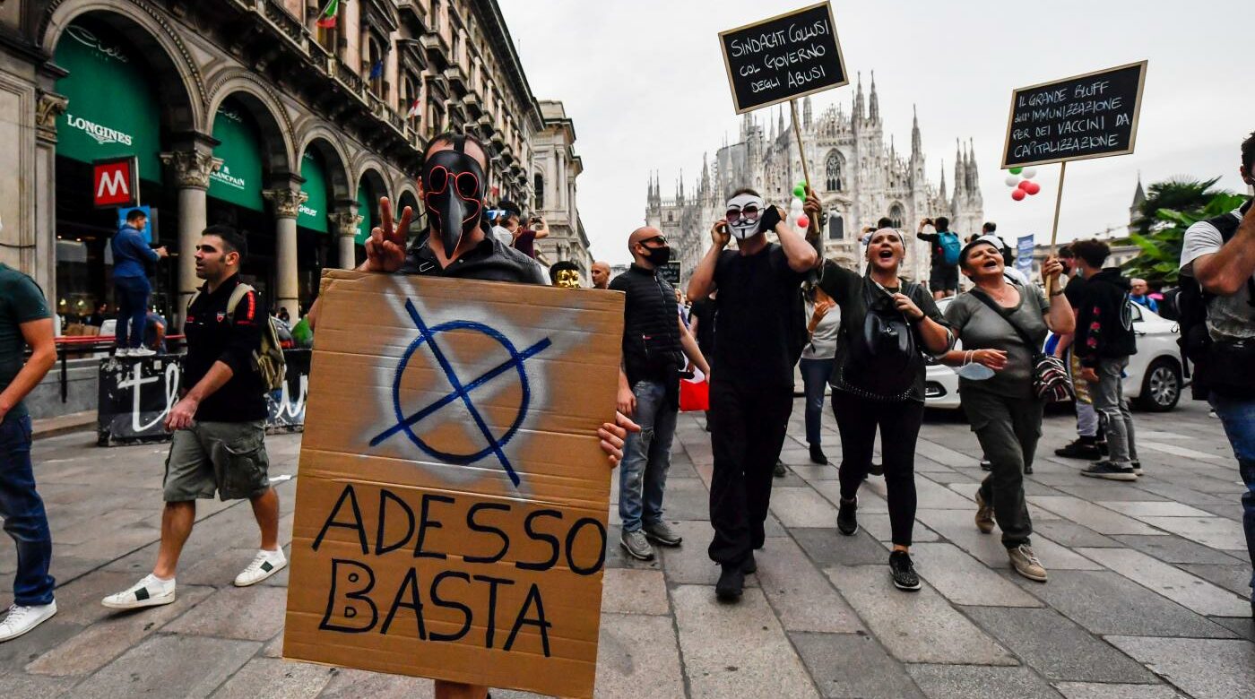 Manifestazione no Green Pass a Milano